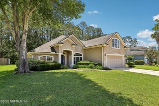 1916 VISTA LAKES Drive, Fleming Island, FL 32003