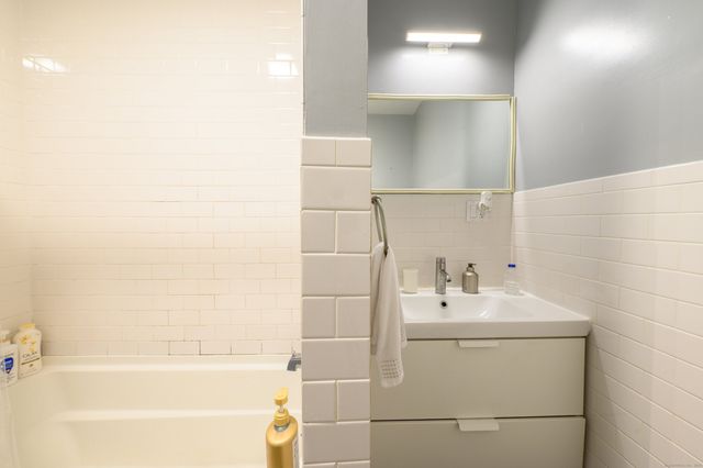 54 Mechanic Street 2nd floor, New Haven, CT 06511