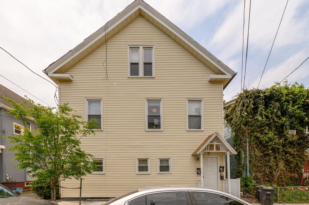 54 Mechanic Street 2nd floor, New Haven, CT 06511