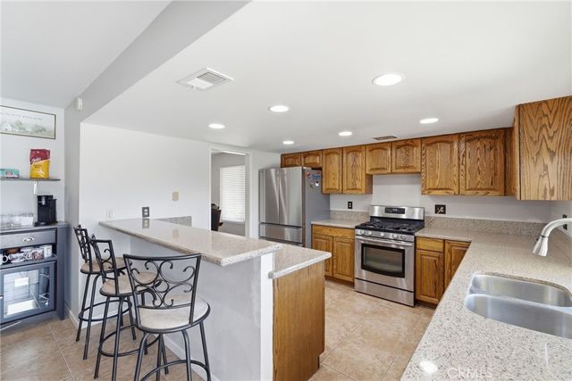 15626 Poppyseed, Canyon Country, CA 91387
