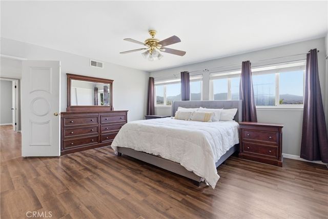 15626 Poppyseed, Canyon Country, CA 91387