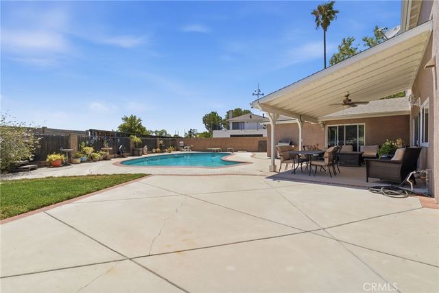 15626 Poppyseed, Canyon Country, CA 91387
