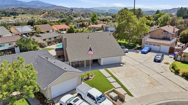 15626 Poppyseed, Canyon Country, CA 91387