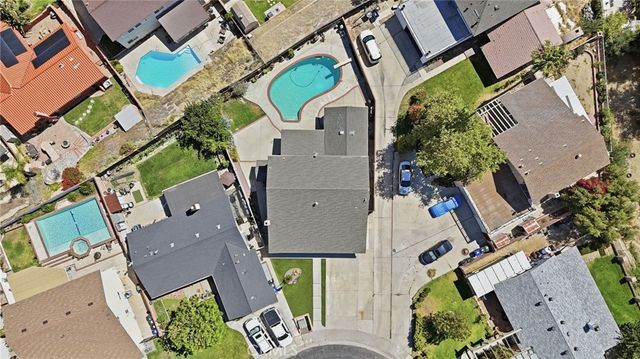 15626 Poppyseed, Canyon Country, CA 91387