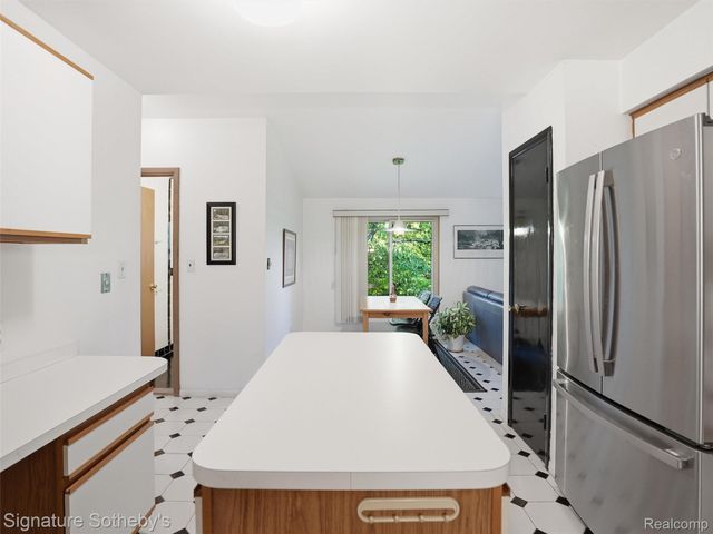 1245 Derby Road 7, Birmingham, MI 48009