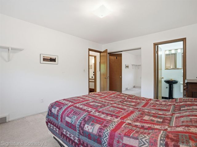 1245 Derby Road 7, Birmingham, MI 48009