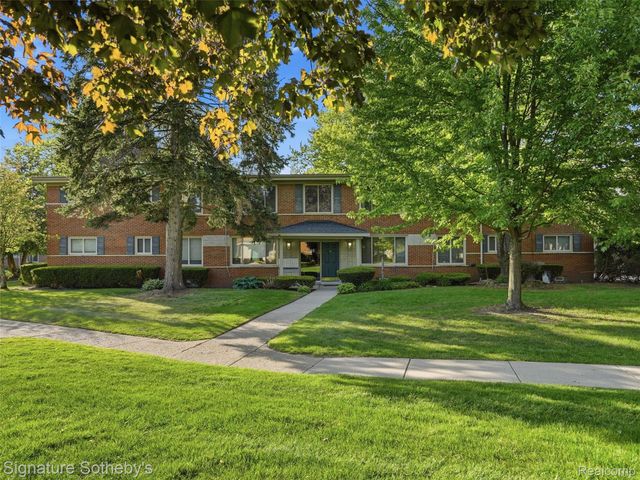 1245 Derby Road 7, Birmingham, MI 48009