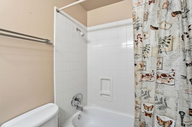 5800 Cherokee Drive, Madeira, OH 45243