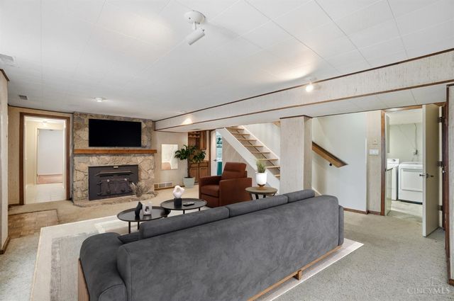 5800 Cherokee Drive, Madeira, OH 45243