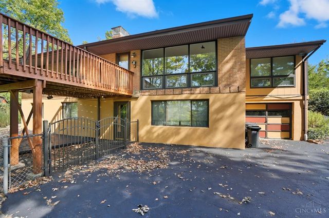 5800 Cherokee Drive, Madeira, OH 45243