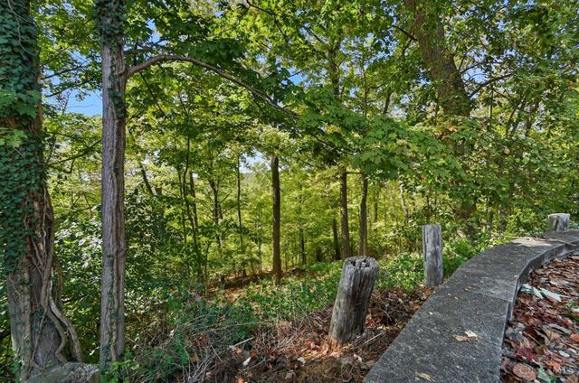 5800 Cherokee Drive, Madeira, OH 45243