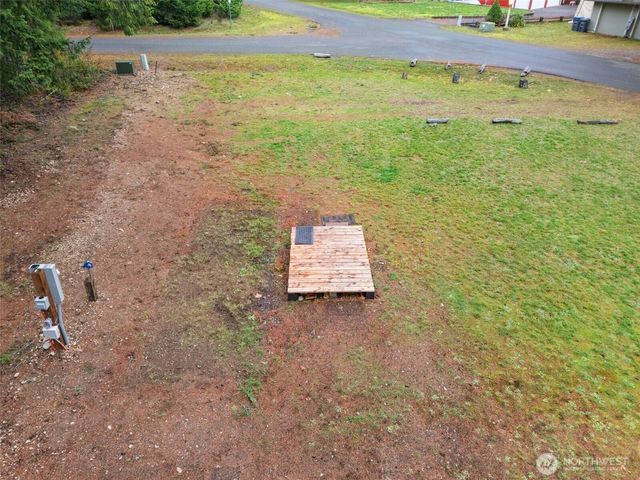 451 N Standstill Drive S, Hoodsport, WA 98548