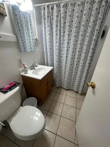 1105 Appian Ln, San Jose, CA 95116