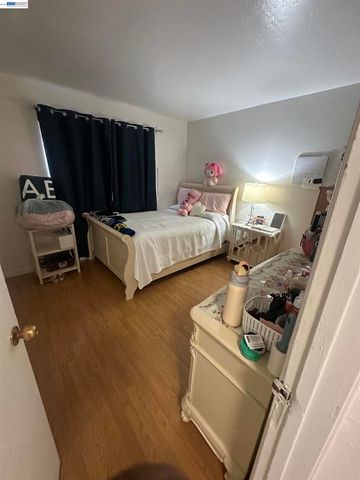 1105 Appian Ln, San Jose, CA 95116