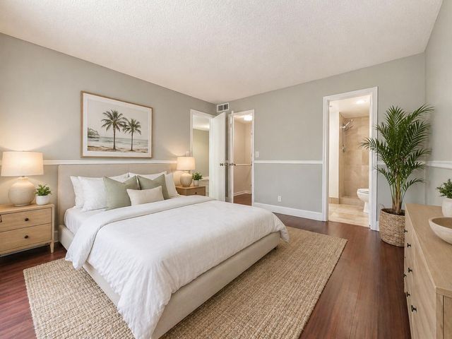 1638 Embassy Drive 205, West Palm Beach, FL 33401