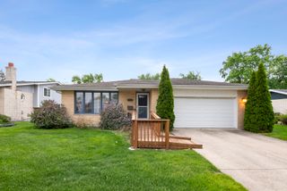 6877 177TH Street, Tinley Park, IL 60477