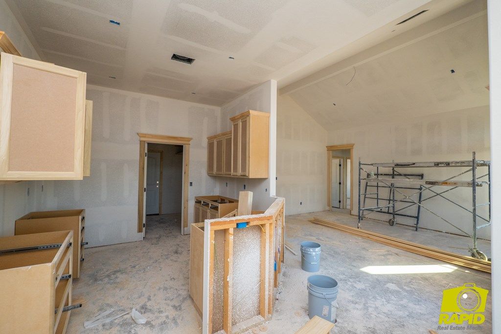Image 5 of property listing at 9783 Jaguar Trail, San Angelo, TX 76901