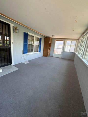 232 E Rolling Hills Dr, Pueblo, CO 81007