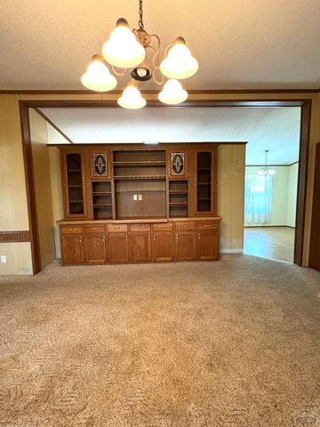 232 E Rolling Hills Dr, Pueblo, CO 81007