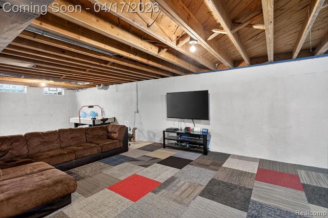 23407 Recreation Street, St. Clair Shores, MI 48082