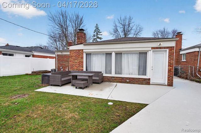 23407 Recreation Street, St. Clair Shores, MI 48082