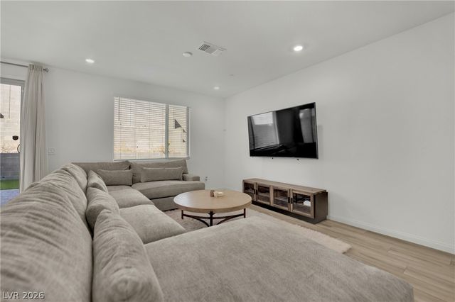 1535 Pacific Baza Street, Las Vegas, NV 89138