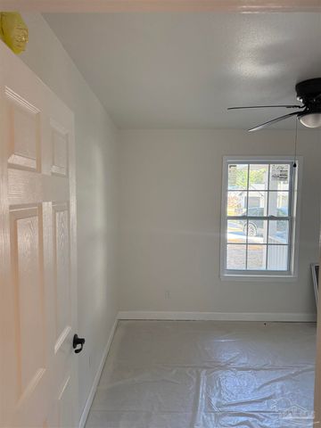 5403 Hollow Oak Ln, Pace, FL 32571