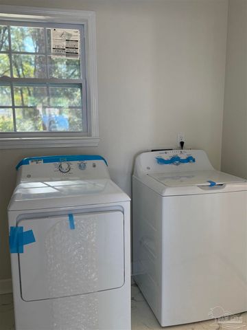 5403 Hollow Oak Ln, Pace, FL 32571