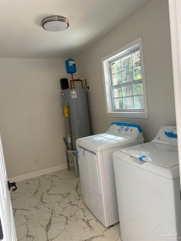 5403 Hollow Oak Ln, Pace, FL 32571