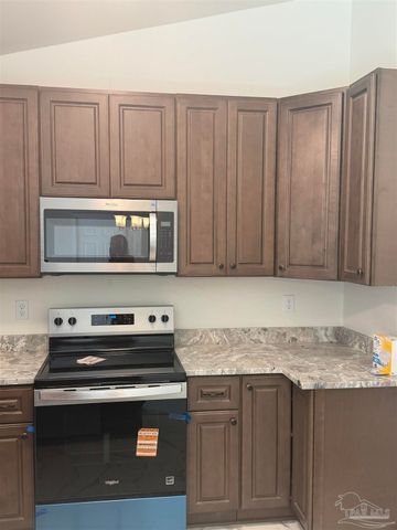 5403 Hollow Oak Ln, Pace, FL 32571