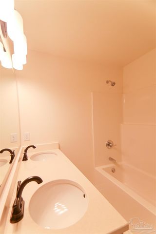 5403 Hollow Oak Ln, Pace, FL 32571