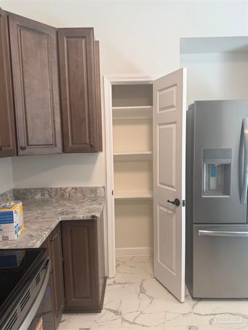 5403 Hollow Oak Ln, Pace, FL 32571