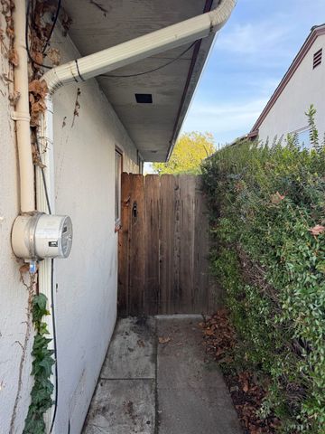 113 Loftus Road, Bay Point, CA 94565