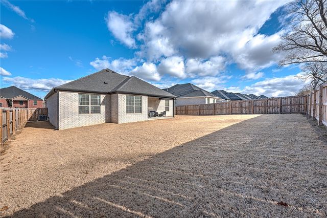 641 Harbison Street, Bentonville, AR 72713