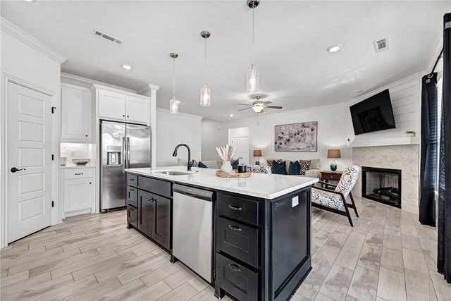 641 Harbison Street, Bentonville, AR 72713