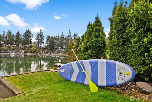 257 3rd Avenue, Fox Island, WA 98333