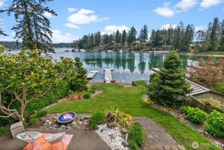 257 3rd Avenue, Fox Island, WA 98333