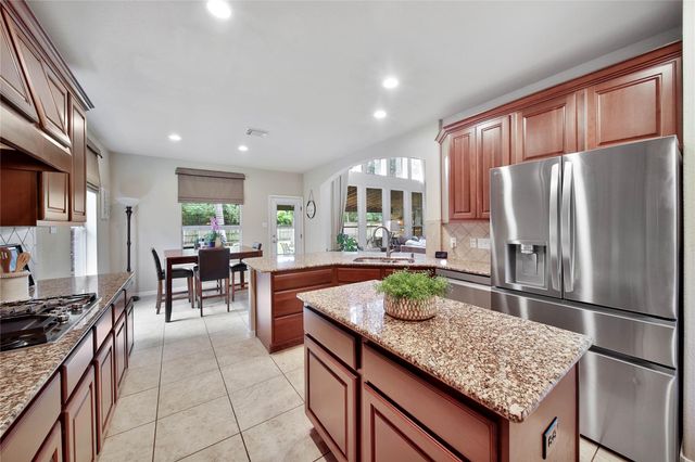 142 S Arrow Canyon Circle, Spring, TX 77389