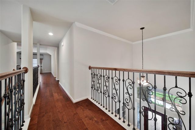 142 S Arrow Canyon Circle, Spring, TX 77389