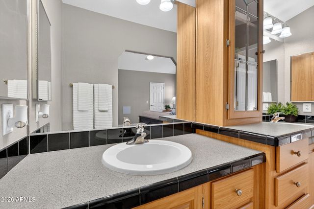 804 E TEE Street, San Tan Valley, AZ 85140