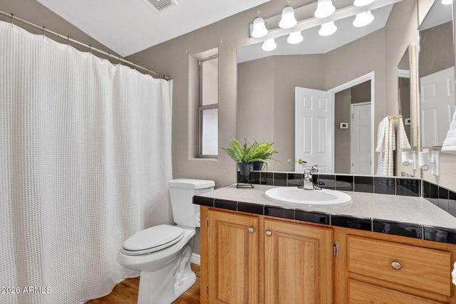 804 E TEE Street, San Tan Valley, AZ 85140