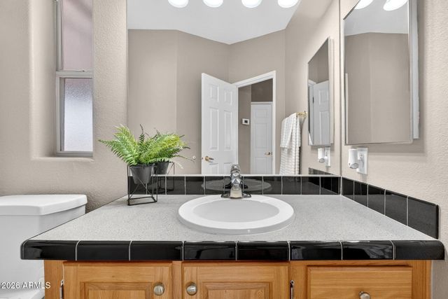 804 E TEE Street, San Tan Valley, AZ 85140