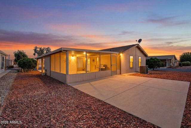 804 E TEE Street, San Tan Valley, AZ 85140