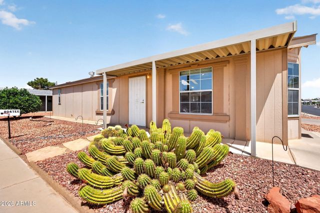 804 E TEE Street, San Tan Valley, AZ 85140