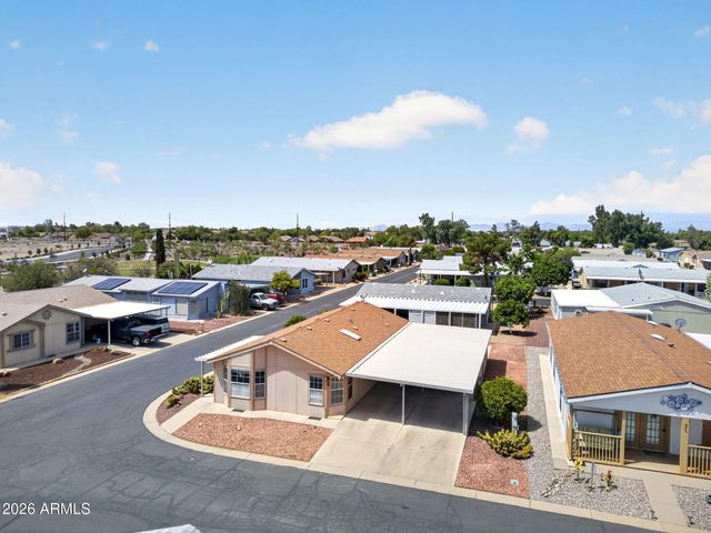 804 E TEE Street, San Tan Valley, AZ 85140