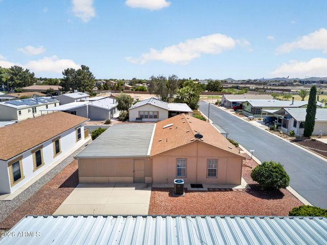 804 E TEE Street, San Tan Valley, AZ 85140