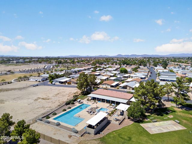 804 E TEE Street, San Tan Valley, AZ 85140