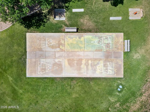 804 E TEE Street, San Tan Valley, AZ 85140