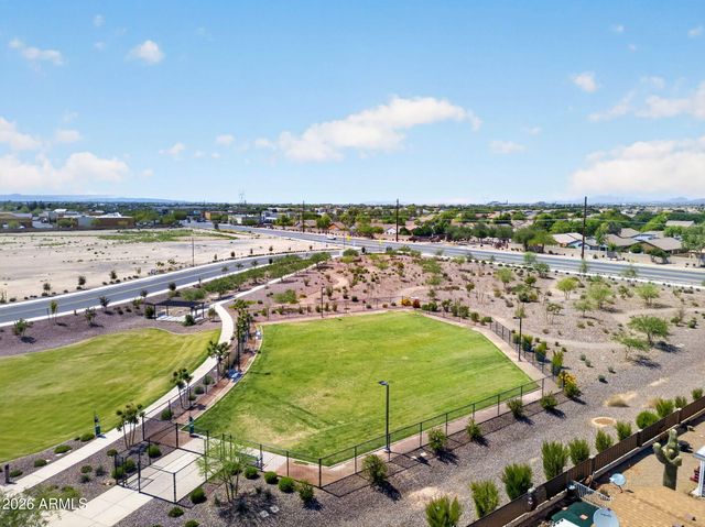 804 E TEE Street, San Tan Valley, AZ 85140