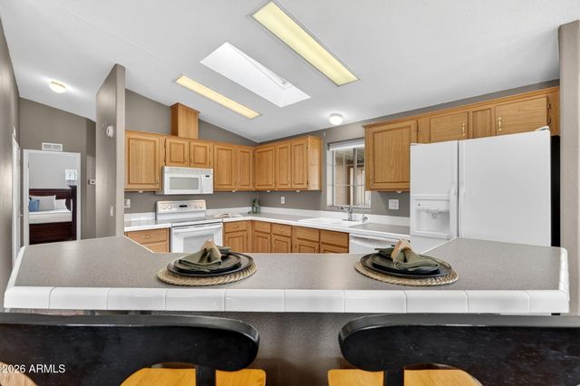 804 E TEE Street, San Tan Valley, AZ 85140